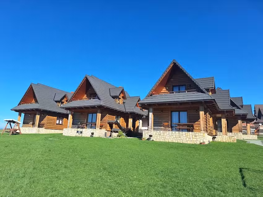 Jasias Highlander Cottages