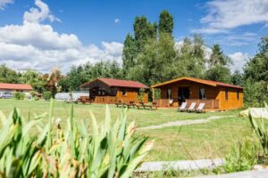 Ferienhäuser und Zimmer am Oderufer