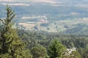 DOMKI KOLONIA LEŚNA Z SAUNĄ I GORĄCĄ BALIĄ