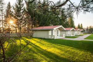 Yacht Club Wejsuny holiday cottages