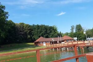 Cottages next to the beach