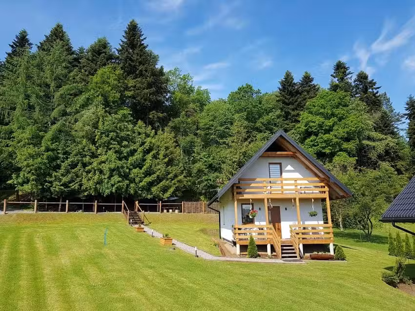 Cottages Under the Glade