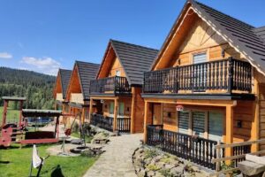 Jaceks Sauna- und Entspannungs-Cottages mit Bergblick