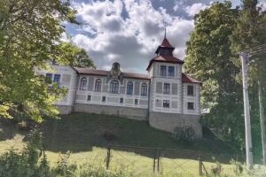 Przyszowa Manor – Outbuilding