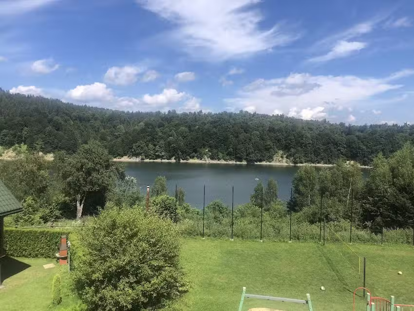 Dzika Cisza – ganzjährige Ferienhäuser.