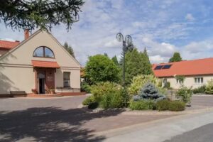 Wild Wine Hotel & Restaurant