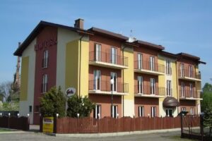 Gala. Hotel, Restauracja