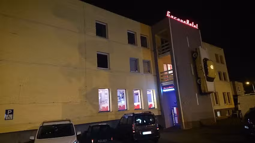 Garage Hotel