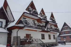 Góralski Dworek. Nocleg. Wolne pokoje. Willa. Pokoje gościnne. Kwatery Biały Dunajec