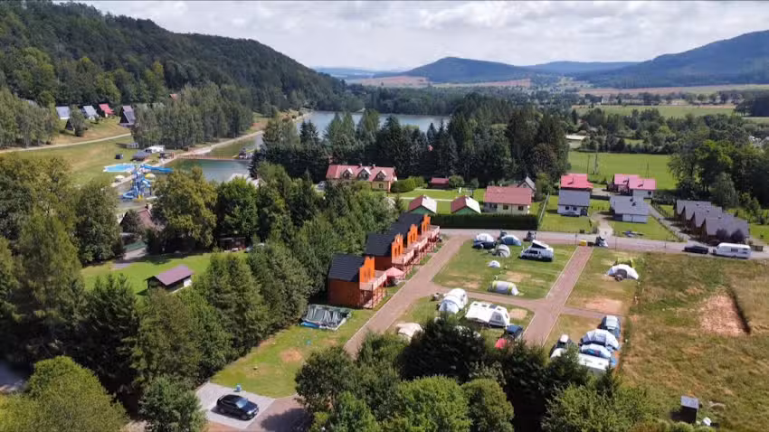 Góry Stołowe Camp – year-round place | Campers | Trailers and tents