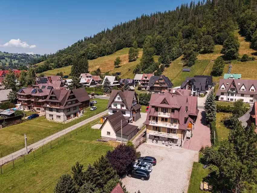 Maryna’s Guesthouse & SPA – Unterkunft mit Verpflegung in den Bergen.