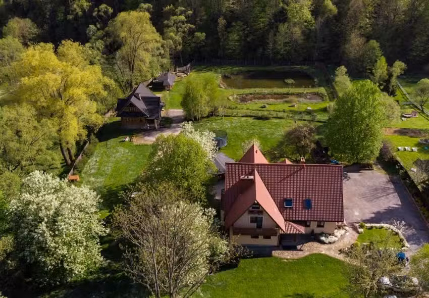 Gościniec Pod Małym Królem – Noclegi Bieszczady