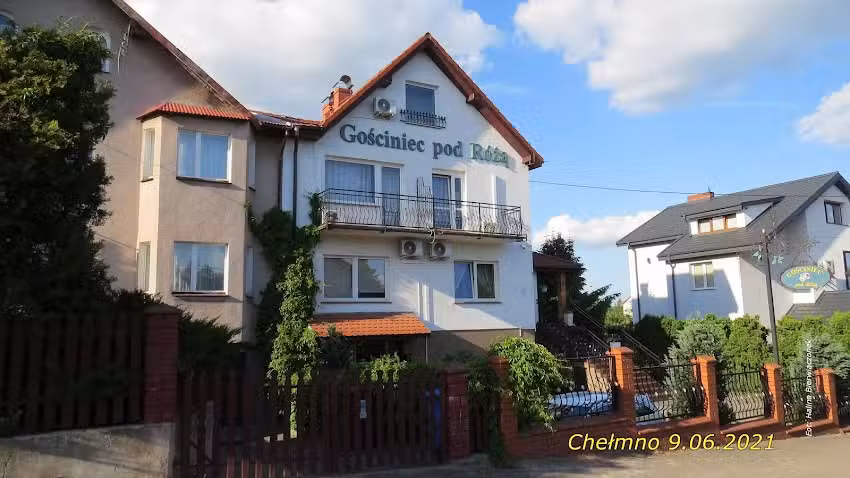 Gościniec pod R&oacute;żą