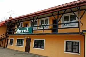 Half. Inn. Wnorowska B.