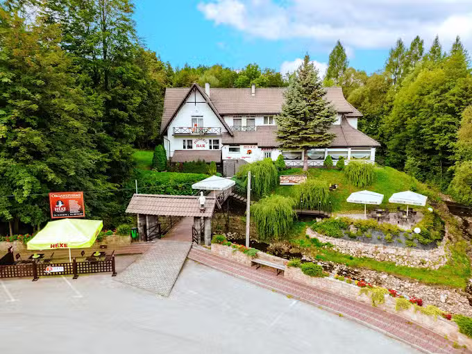 Hexe – Noclegi | Restauracja | Pizzeria | Klub