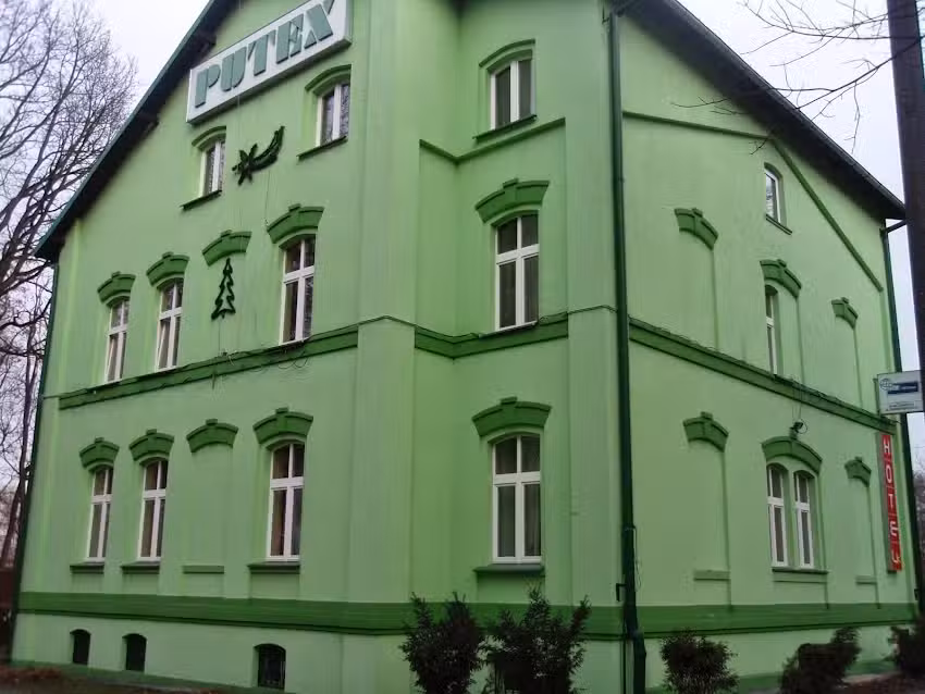 HOSTEL CMC Putex Sp. z o. o.