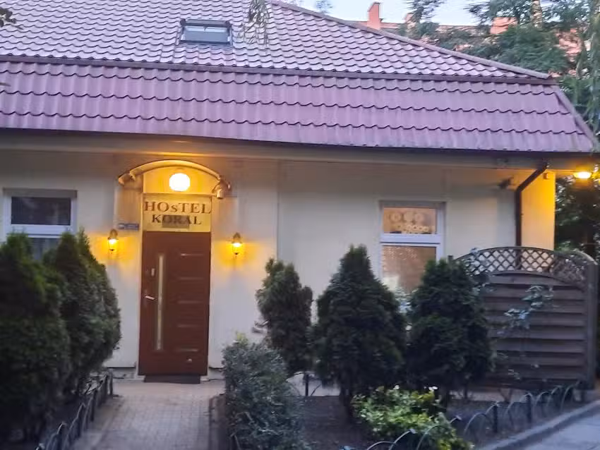 HOsTEL Koral accommodation cheap rooms Szczecin