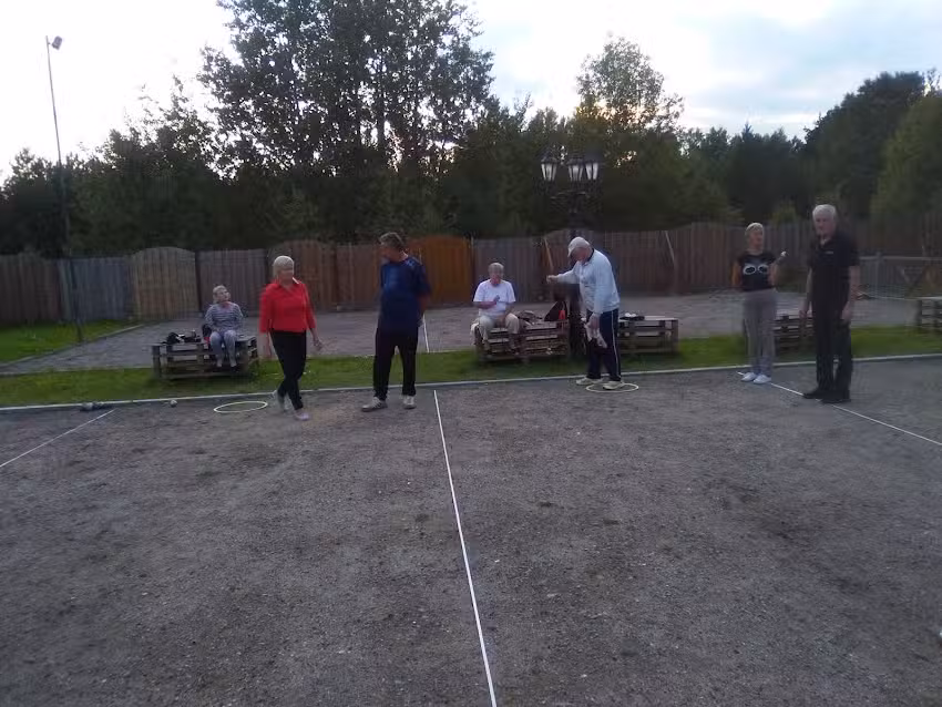 Hostel, Shooting Range