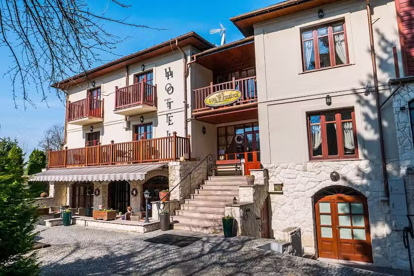 Hotel Dwa Księżyce