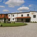 Hotel Dwa Księżyce