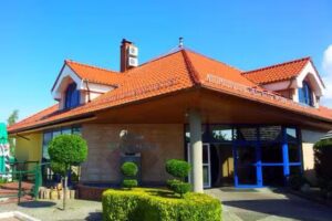 Hotel and Restaurant “Księżyc” in Świebodzice