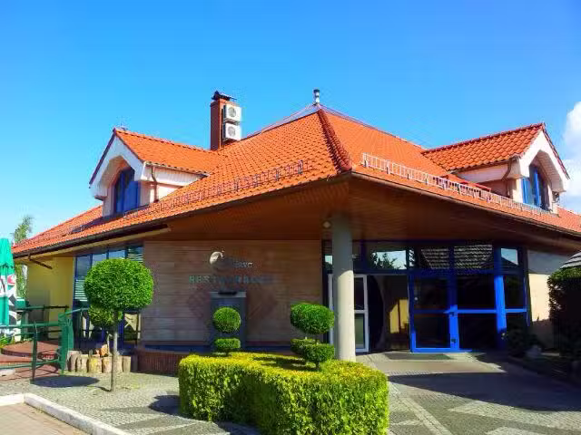 Hotel and Restaurant “Księżyc” in Świebodzice