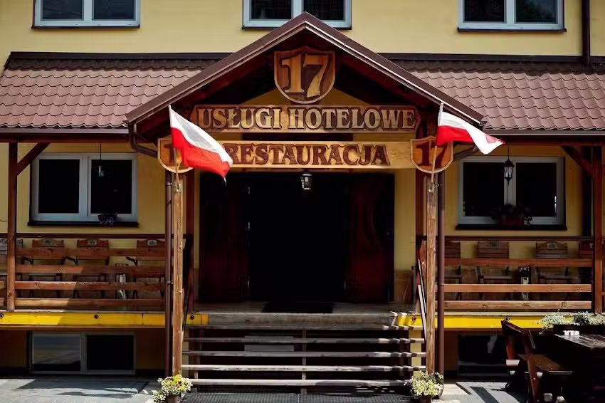 Hotel – Karczma 17