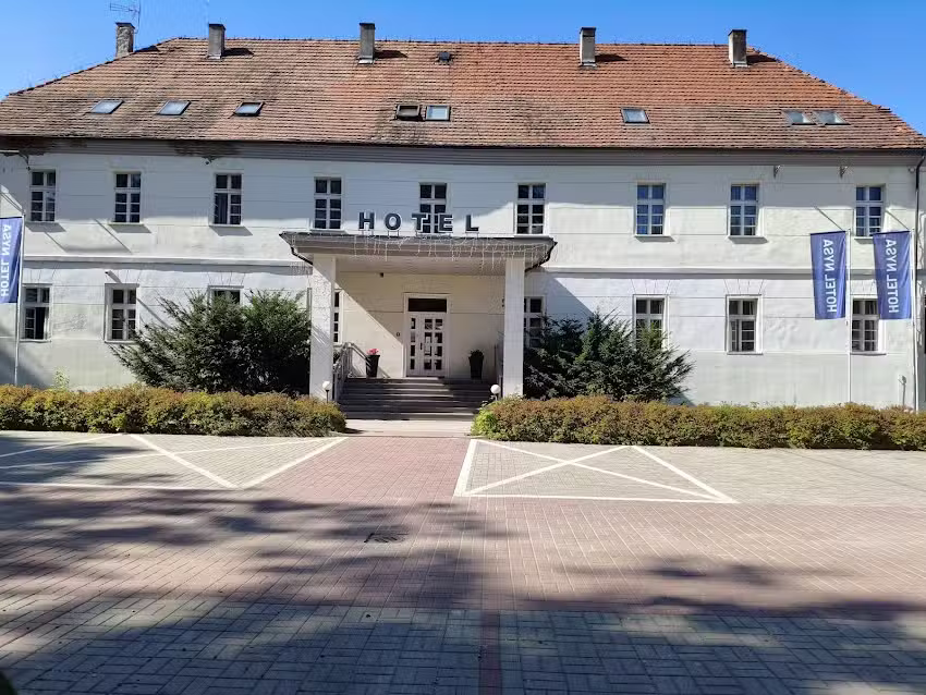 Hotel Nysa. Komfortowe pokoje, restauracje, eventy