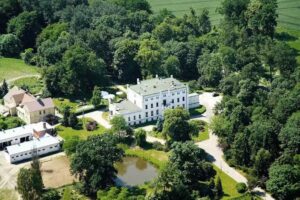 Hotel Pałac Bałoszyce / Schloss Bellschwitz