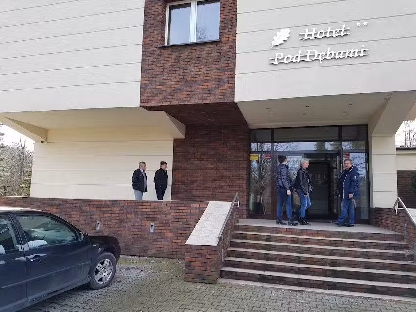 HOTEL UNTER DEN EICHEN