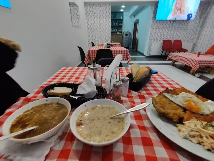 Hotel. Pokoje gościnne i pracownicze. Bar 'U Geńka’