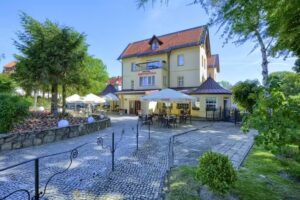 Hotel & Restaurant Crystal