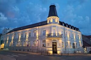 Hotel Senator A2 und Gospoda pod Złotą Koroną