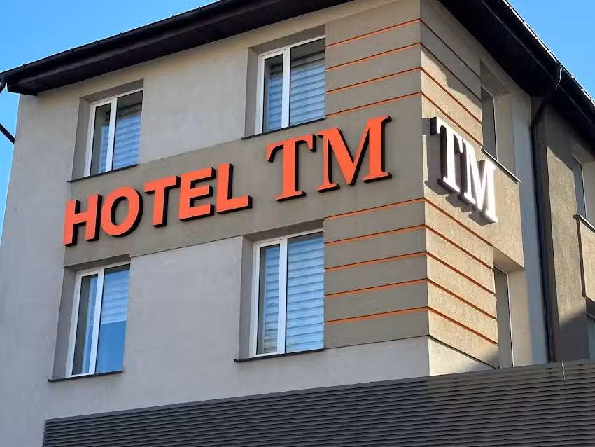 HOTEL TM