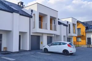 Hotels, houses, apartments on Prosta Street