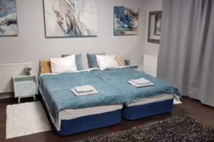 HOUSE OF ART APARTMENTS