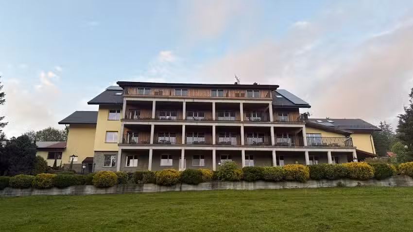 Hutsul. Sommerlager und Freizeitzentrum. Reitmöglichkeiten.