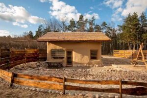JARGA Year-round clay cottage