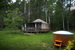 Yurts in KotfaLas. Świętokrzyskie Spa