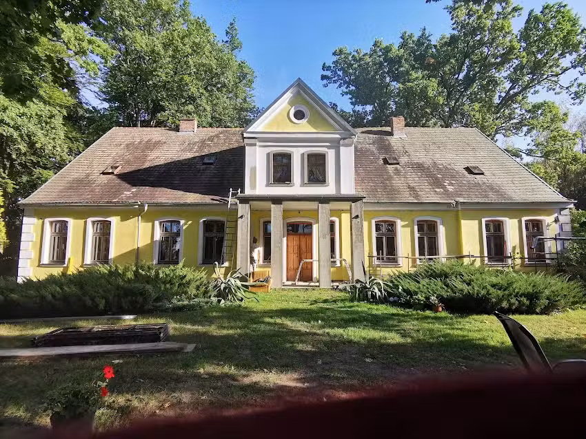 Karolewko. Pferdehof