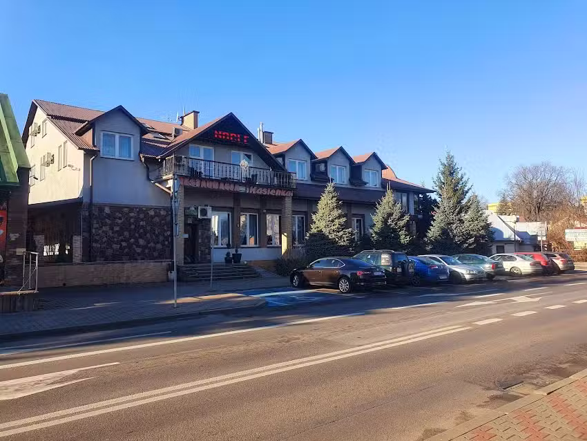 Kasieńka – Hotel & Restaurant