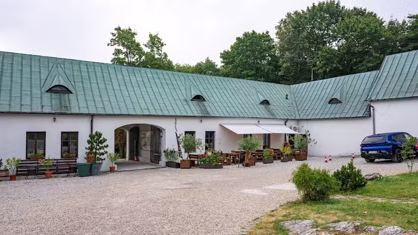 Karczówka Monastery Accommodation