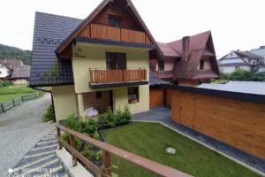 Krokus Apartments and Guest Rooms