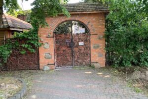 Kwatery Pracownicze NOCLEGI „WŚRÓD LIP”