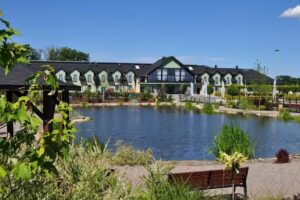 Lando Resort – Hotel | Reitzentrum | Hochzeits-/Bankettsäle