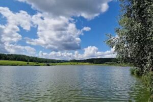 Spezielles Angelrevier „Zezuj“ – Angel-Agriturismo für Hechte, Zander, große Karpfen, Schleien und Rapfen – Bratstelle