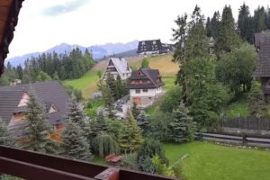 Miś Pokoje Gościnne z wyżywieniem.Noclegi blisko stoki narciarskie termy.