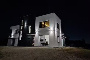 Modern Rancho – agroturystyka nad rzeką, przy stadninie koni