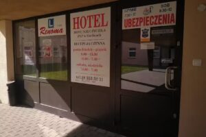 E-Touristen-Motel. (Lehrerhaus)