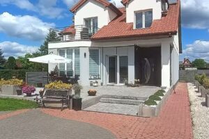 White House Motel Anna Serafin AIR CONDITIONING